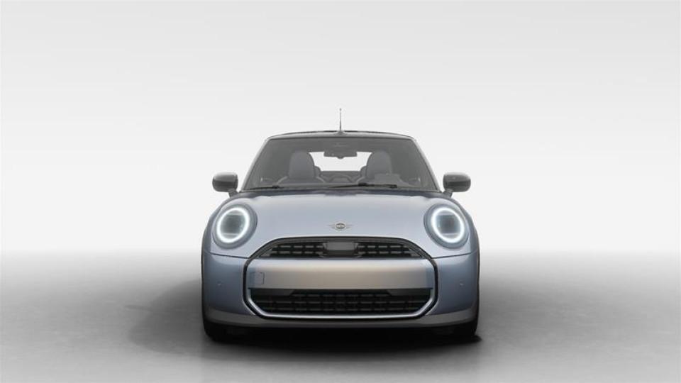 2026 MINI Convertible - Image 3