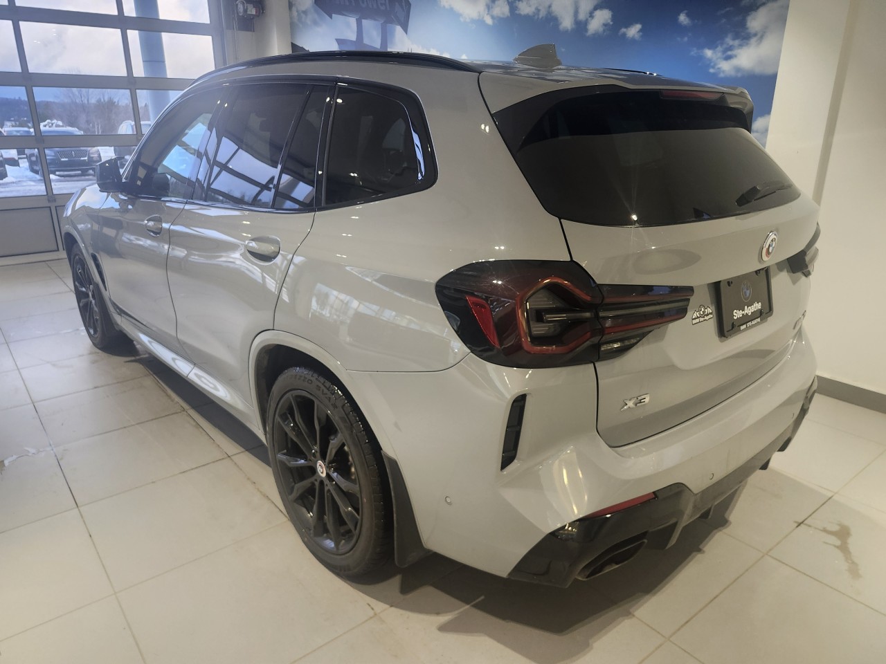 2023 BMW X3 - Image 5