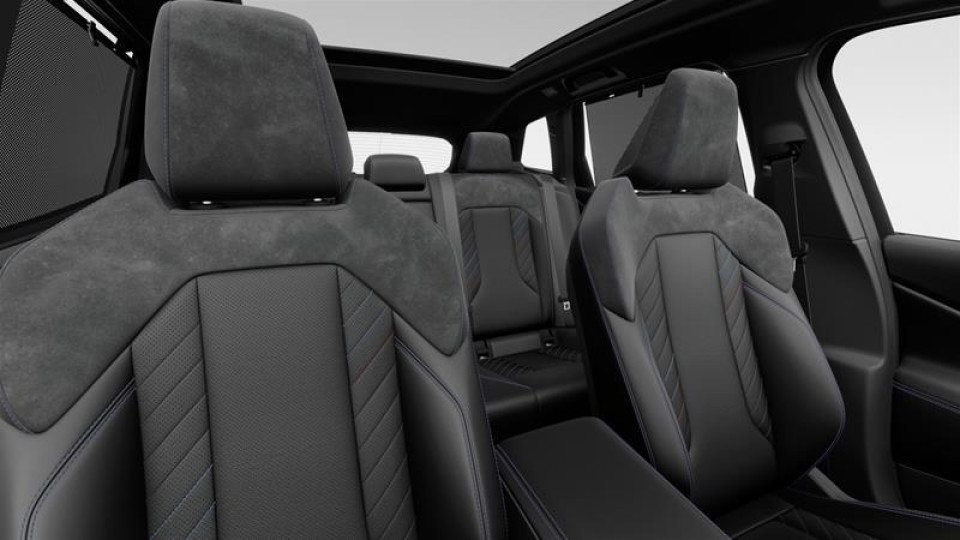 2026 BMW X3 - Image 11