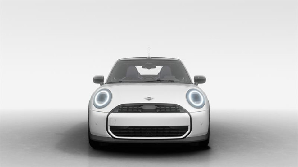 2026 MINI Cabriolet - Image 3
