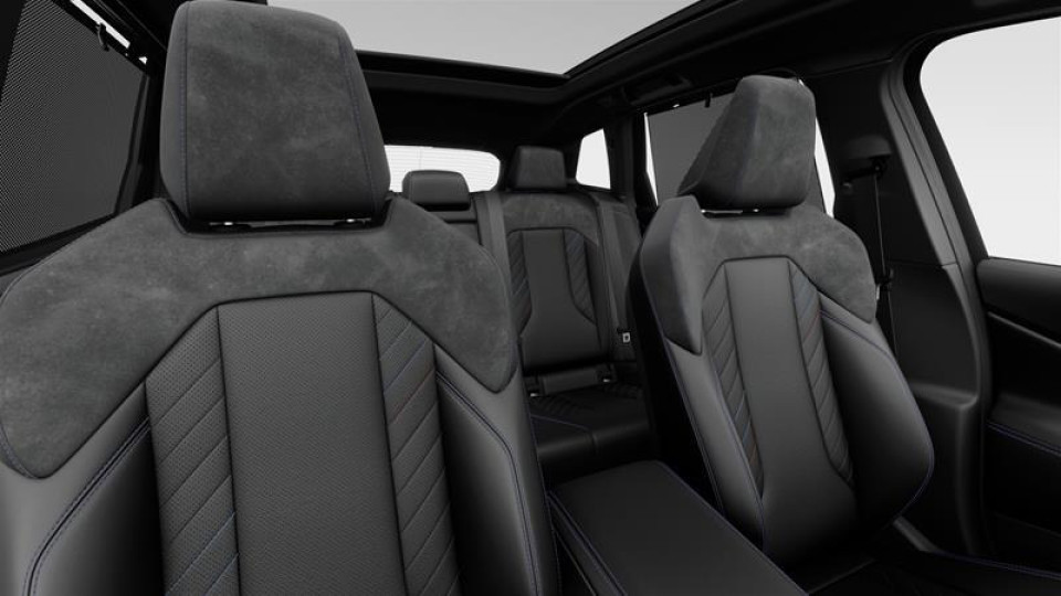 2026 BMW X3 - Image 12