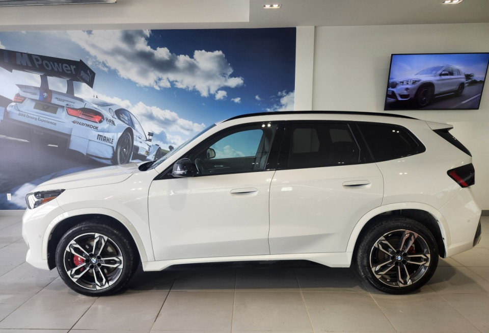 2024 BMW X1 - Image 2
