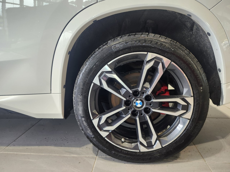 2024 BMW X1 - Image 3