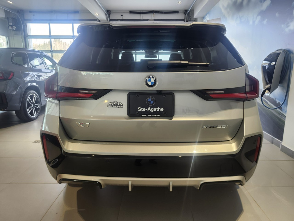 2023 BMW X1 - Image 5
