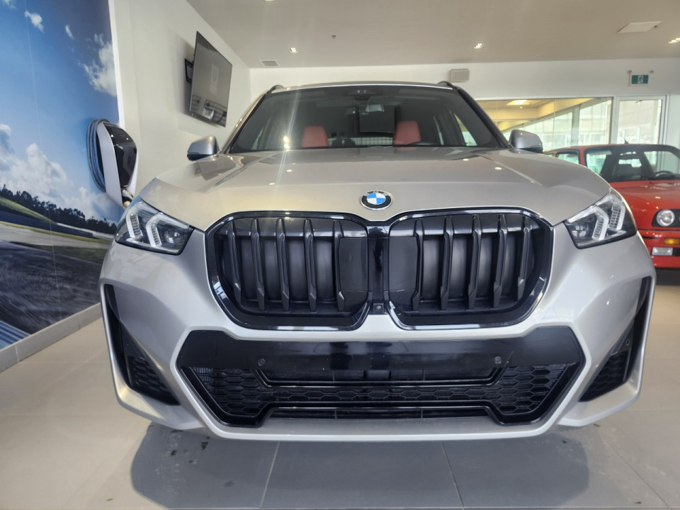 2023 BMW X1 - Image 10