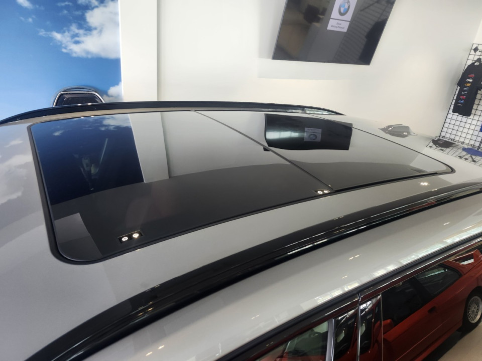 2023 BMW X1 - Image 11