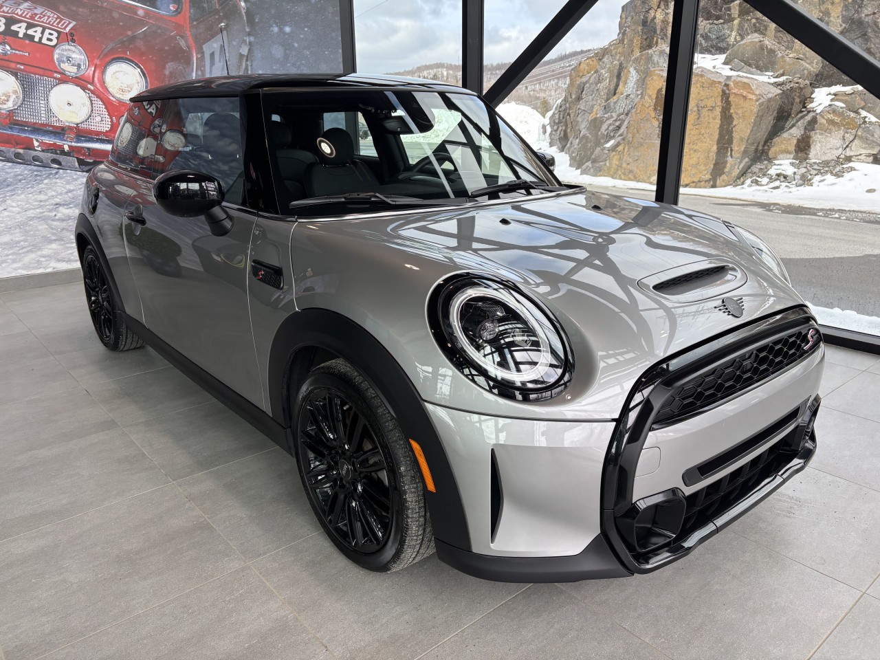 2024 MINI Cooper - Image 8