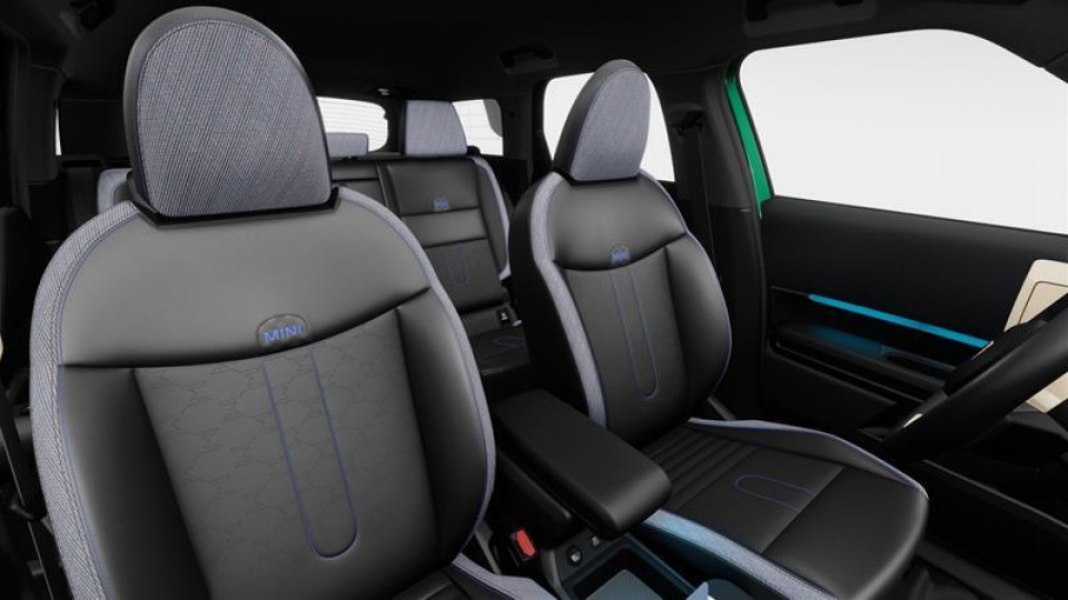 2026 MINI Countryman - Image 14