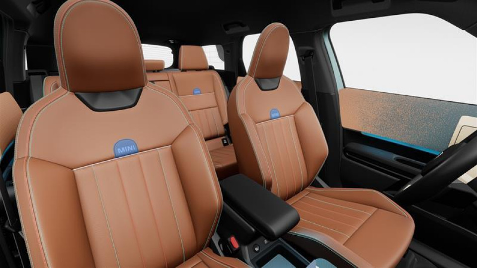 2026 MINI Countryman - Image 11