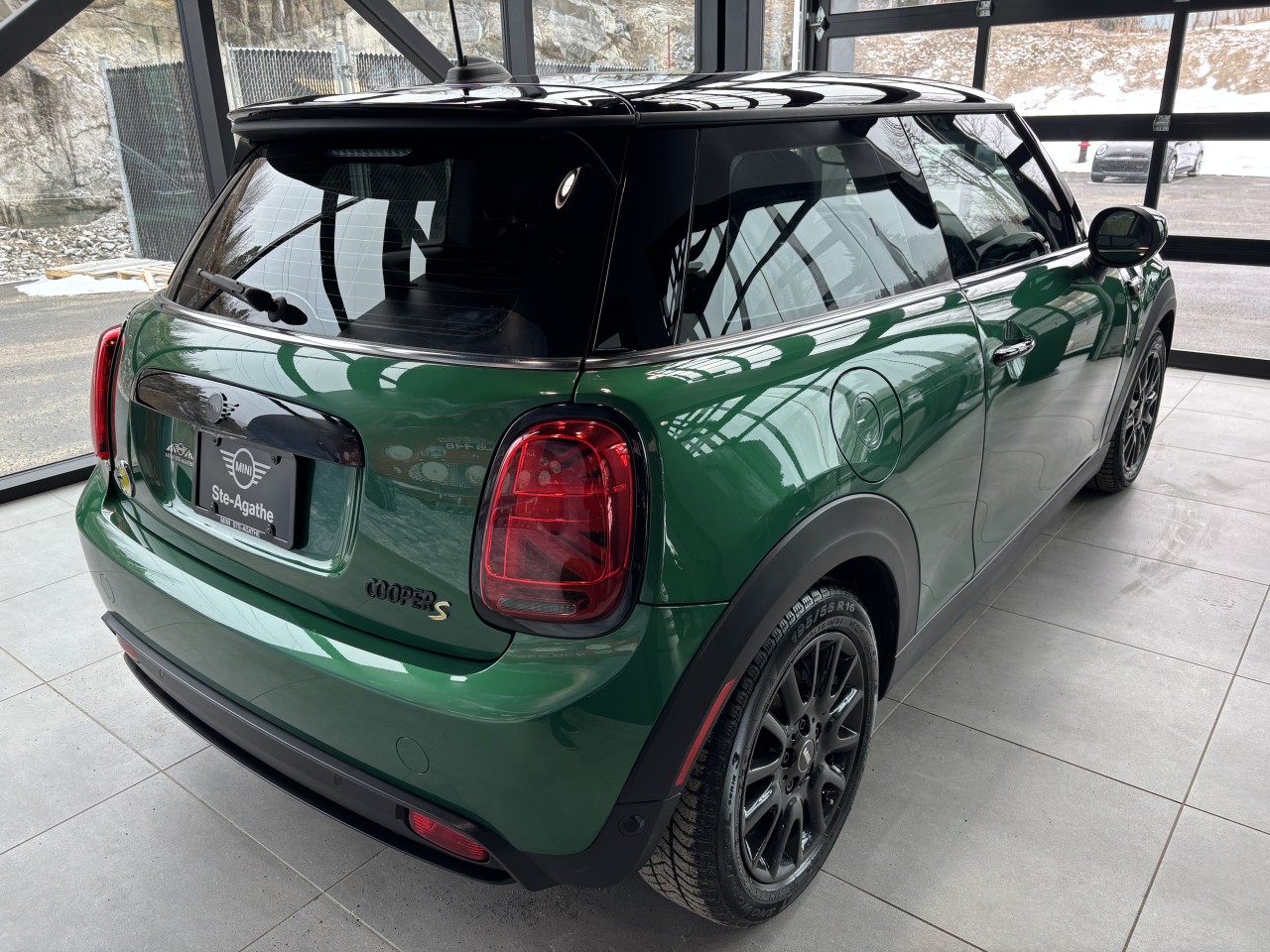 2023 MINI Cooper - Image 7