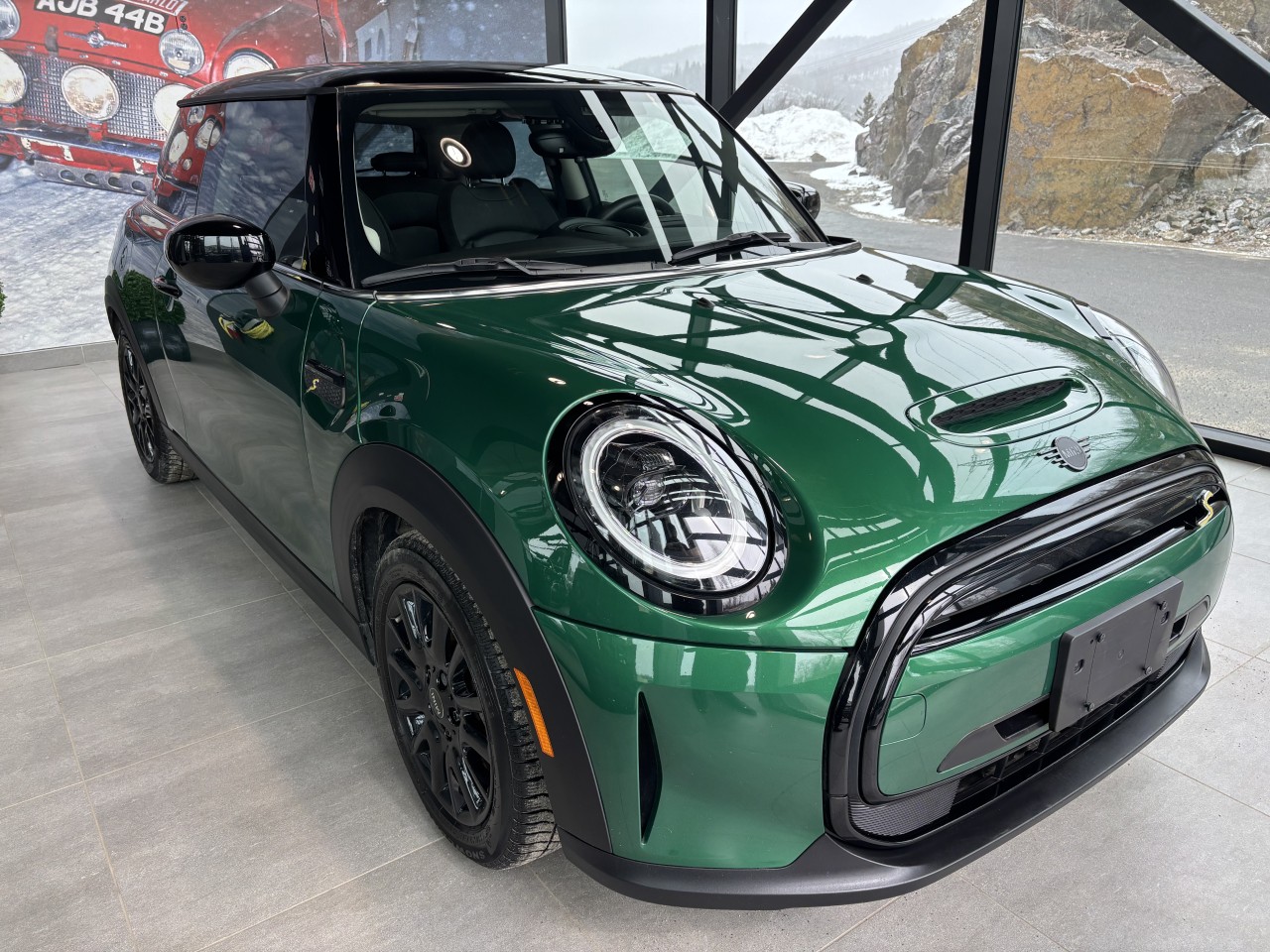 2023 MINI Cooper - Image 8