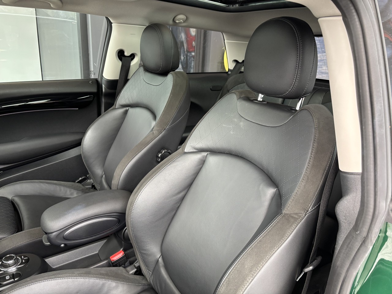2023 MINI Cooper - Image 10