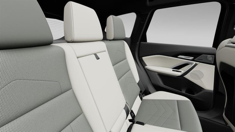 2026 BMW X1 - Image 14