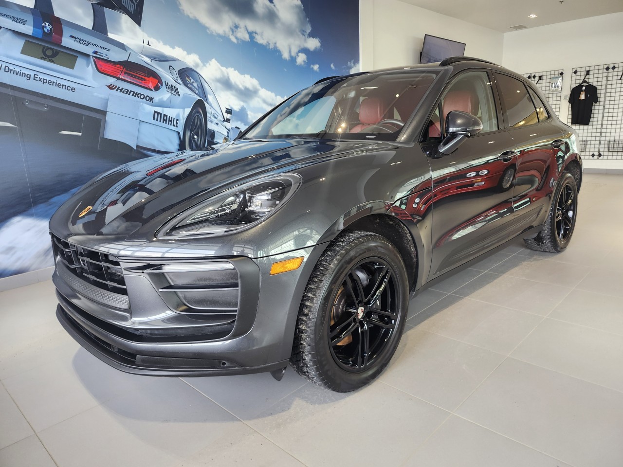 2023 Porsche Macan - Image 1