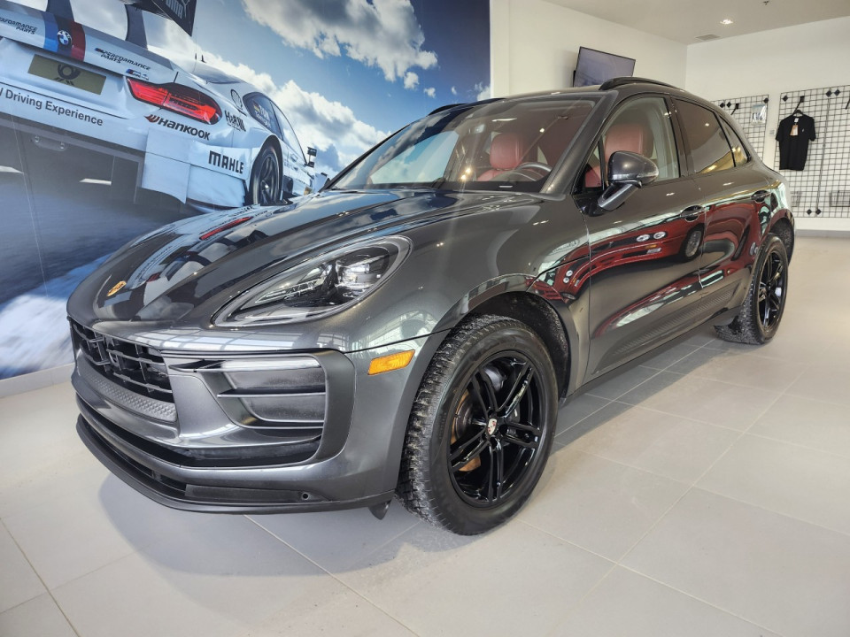 2023 Porsche Macan - Image 1