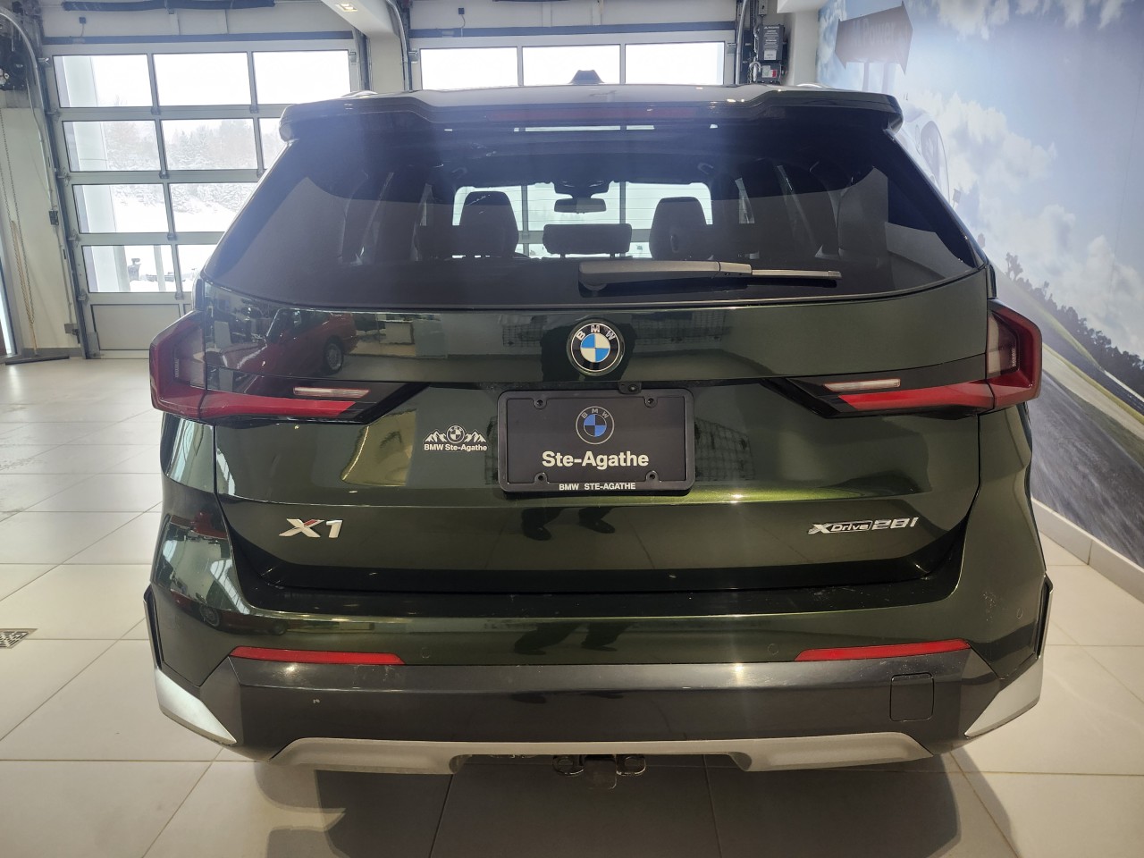 2023 BMW X1 - Image 4