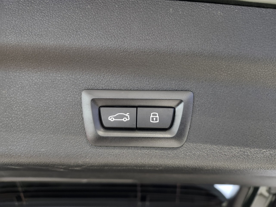 2023 BMW X1 - Image 5