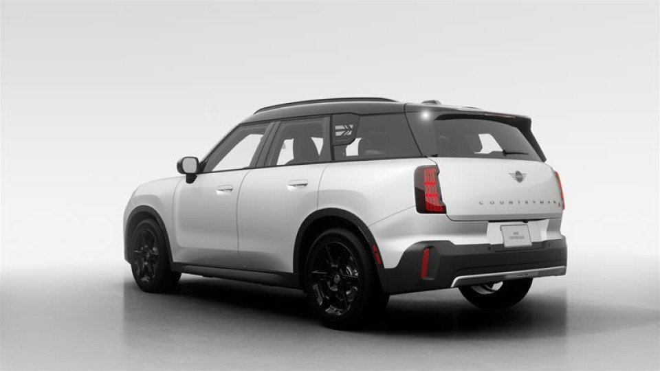 2026 MINI Countryman - Image 2