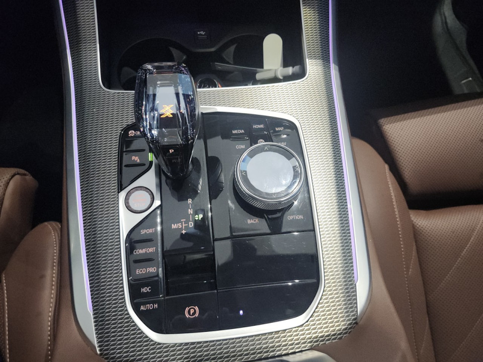 2023 BMW X5 - Image 19