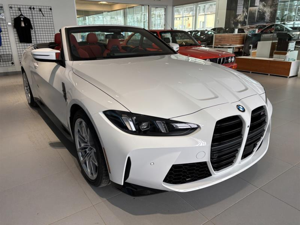 2026 BMW M4 - Image 8