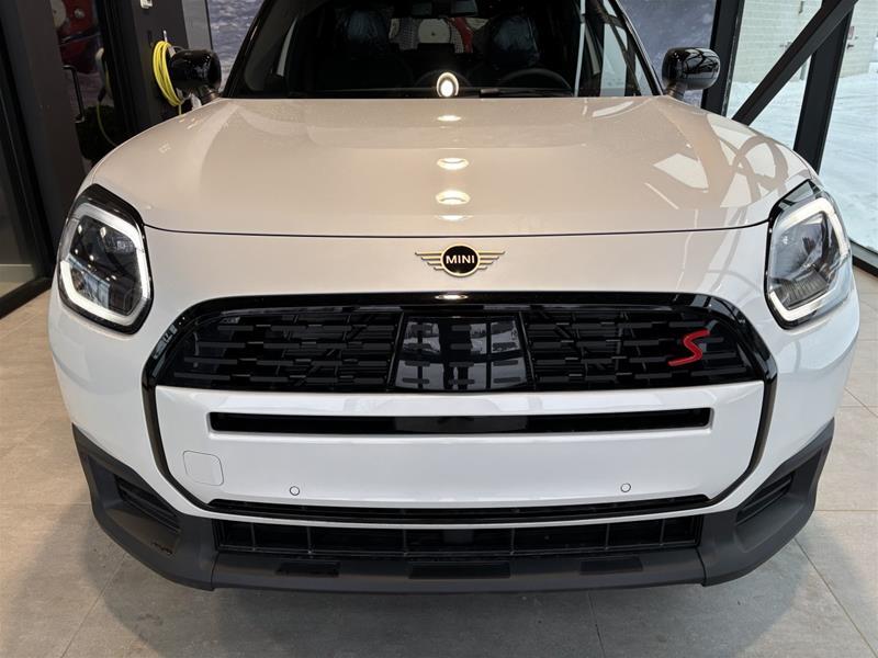 2026 MINI Countryman - Image 12