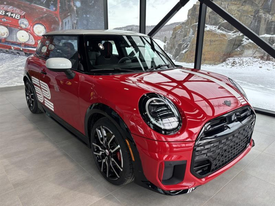 2026 MINI 3 Door - Image 9