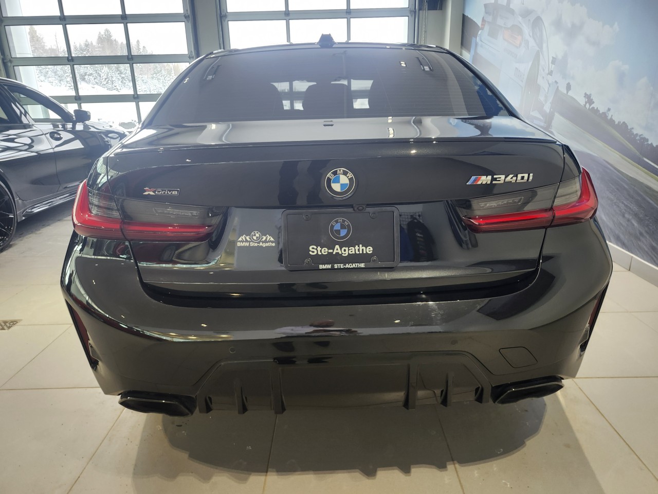 2024 BMW 3 Series - Image 5
