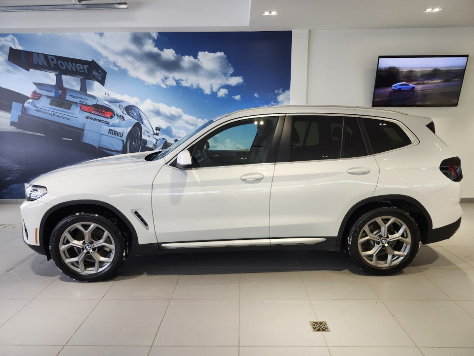 2023 BMW X3 - Image 2