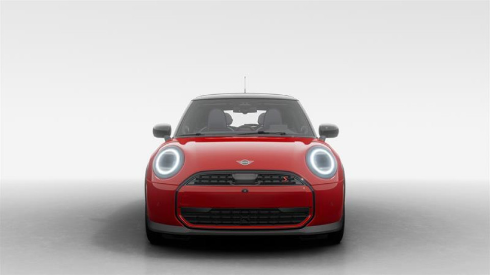 2026 MINI 3 Door - Image 3