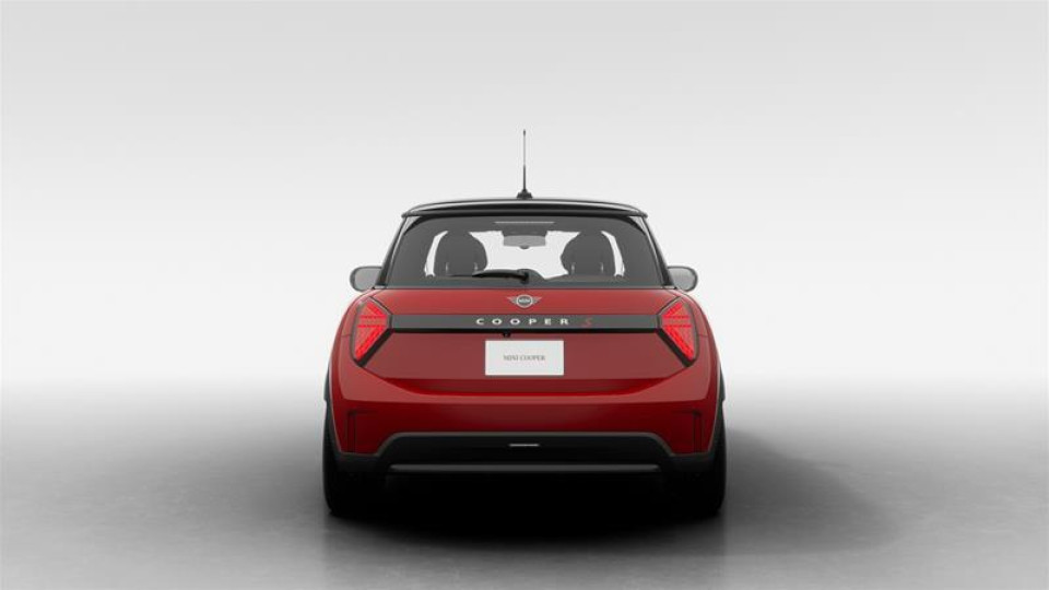 2026 MINI 3 Door - Image 5