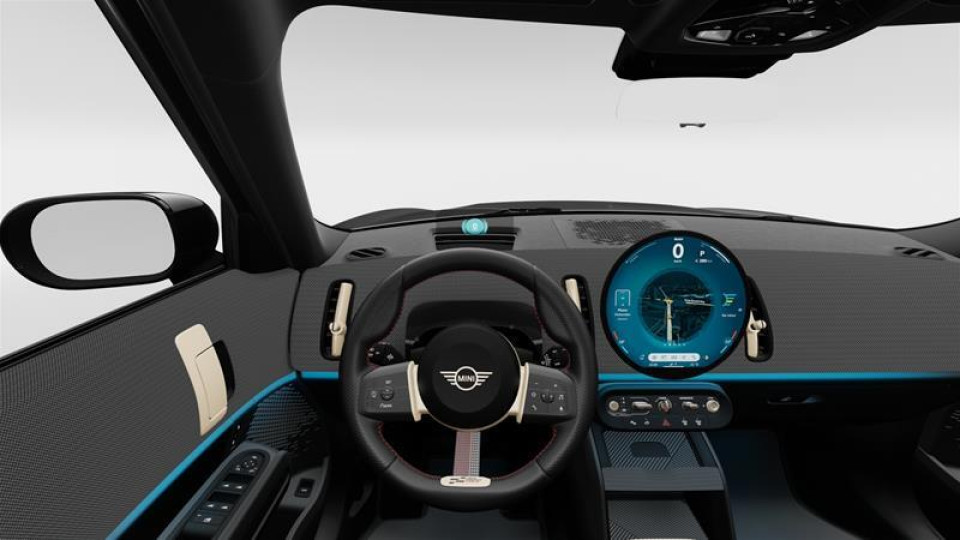 2026 MINI Countryman - Image 13