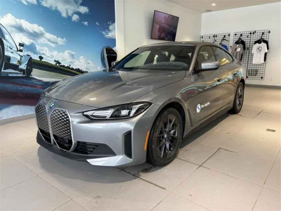 2025 BMW i4 - Image 1