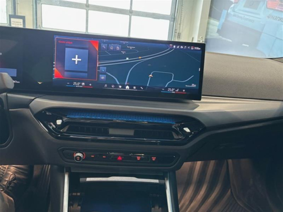 2025 BMW i4 - Image 15