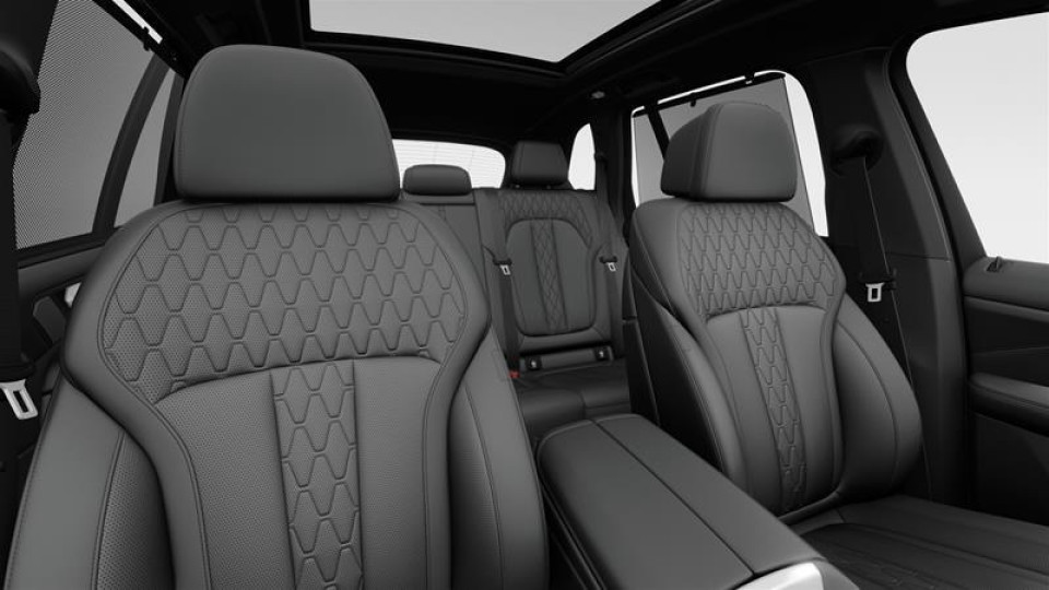 2026 BMW X5 - Image 11