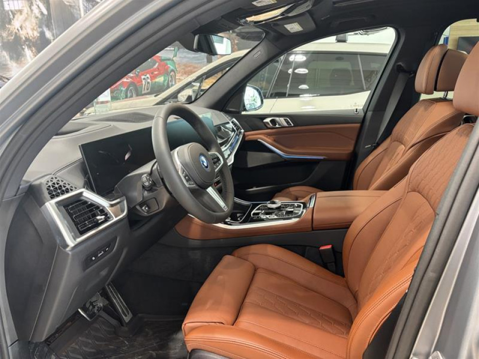 2026 BMW X5 - Image 10