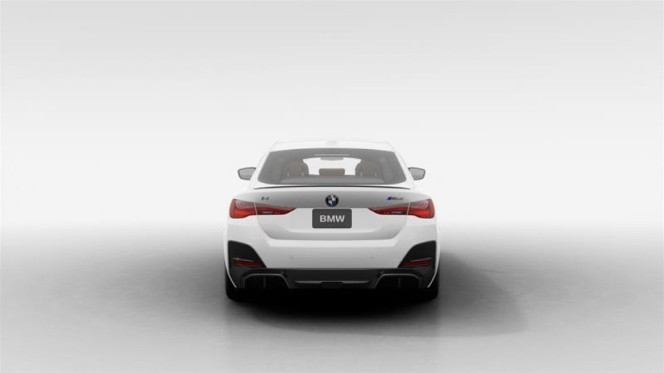 2025 BMW i4 - Image 5