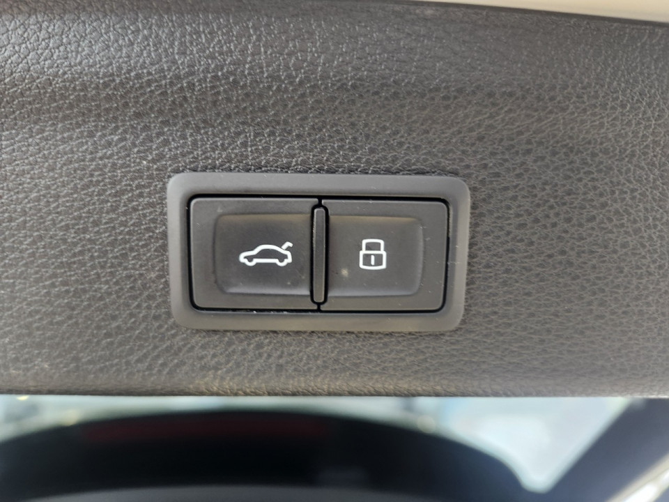 2021 Audi Q3 - Image 7