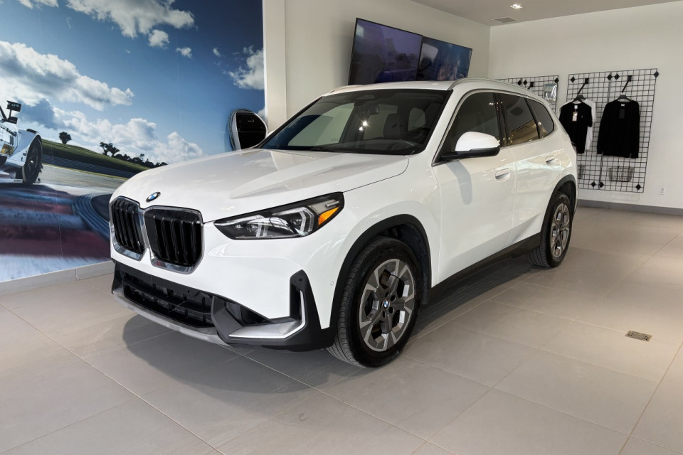 2023 BMW X1 - Image 1