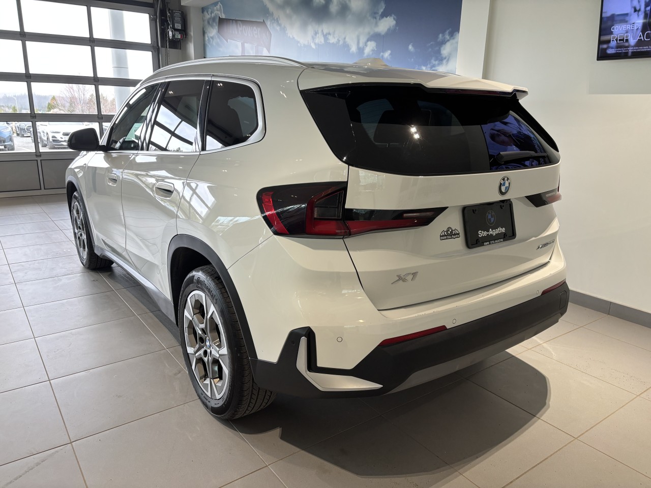 2023 BMW X1 - Image 4