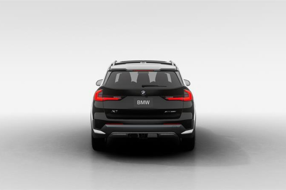 2026 BMW X1 - Image 2