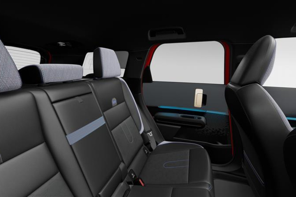 2027 MINI Countryman - Image 12
