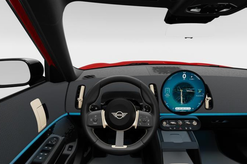 2027 MINI Countryman - Image 13