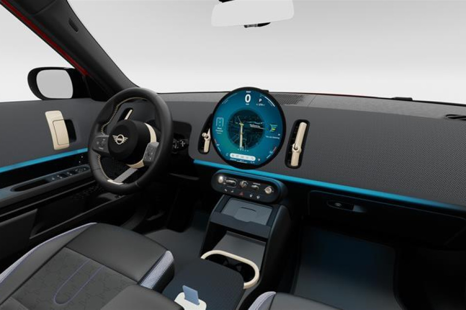 2027 MINI Countryman - Image 14