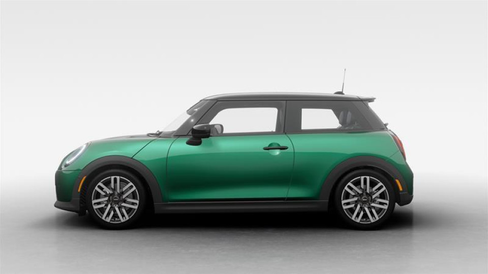 2026 MINI 3 Door - Image 10