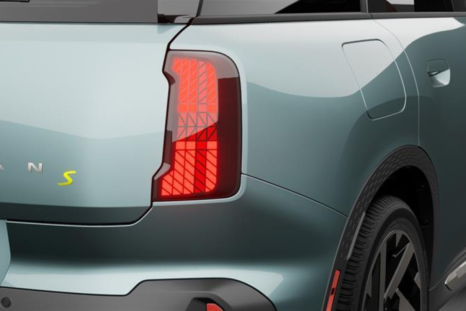 2027 MINI Countryman - Image 8