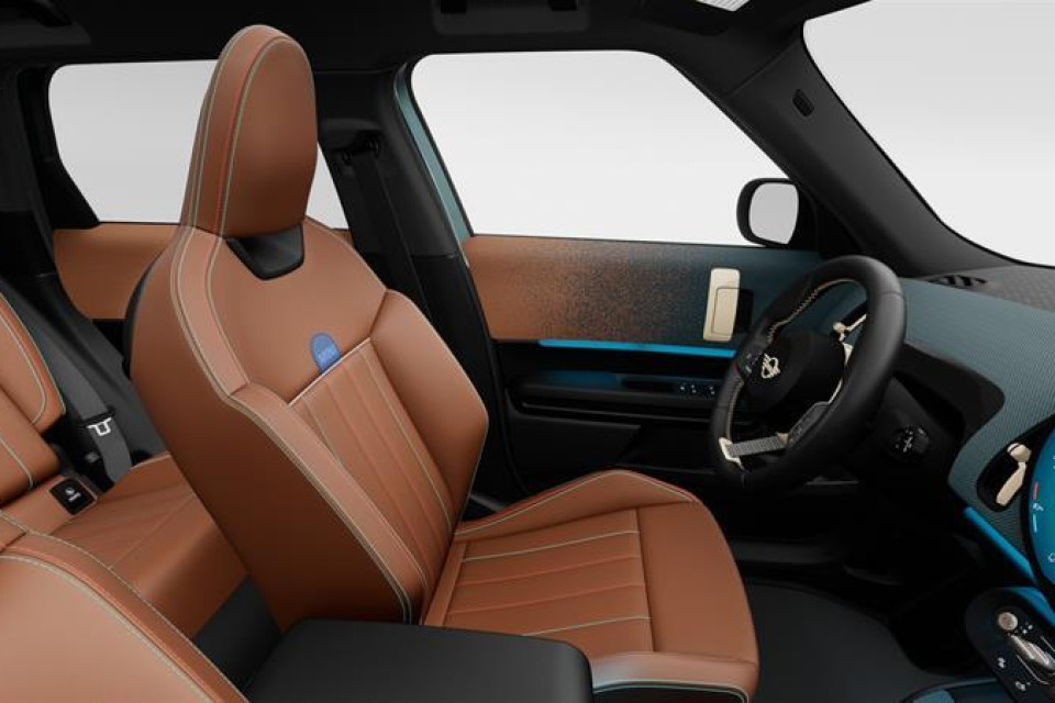 2027 MINI Countryman - Image 10