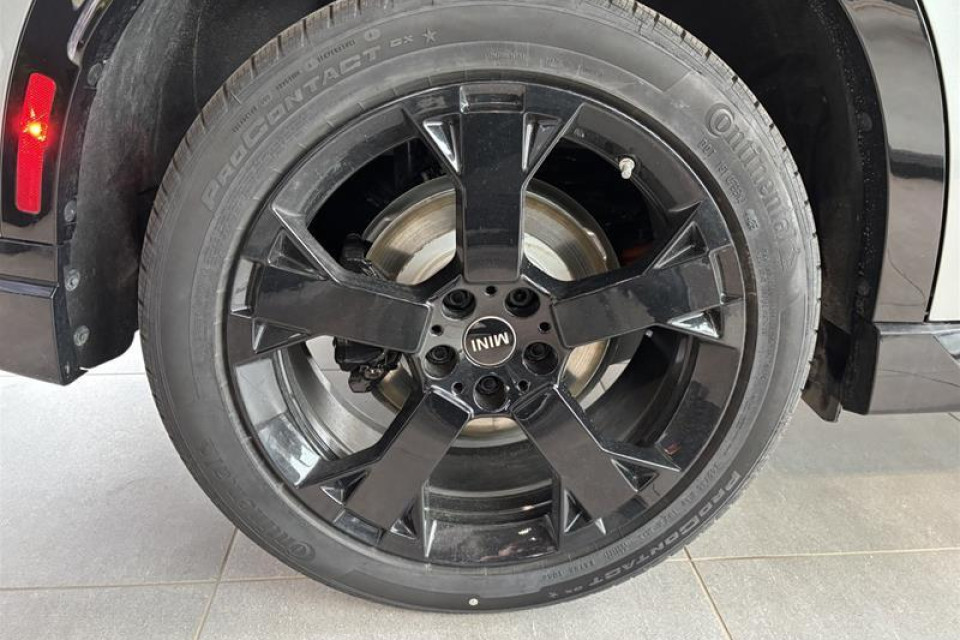 2026 MINI Countryman - Image 2