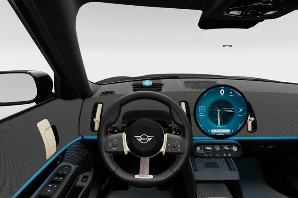 2026 MINI Countryman - Image 13