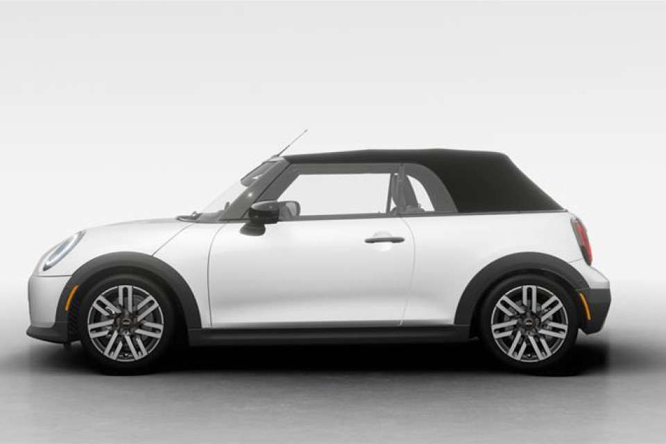 2026 MINI Convertible - Image 8