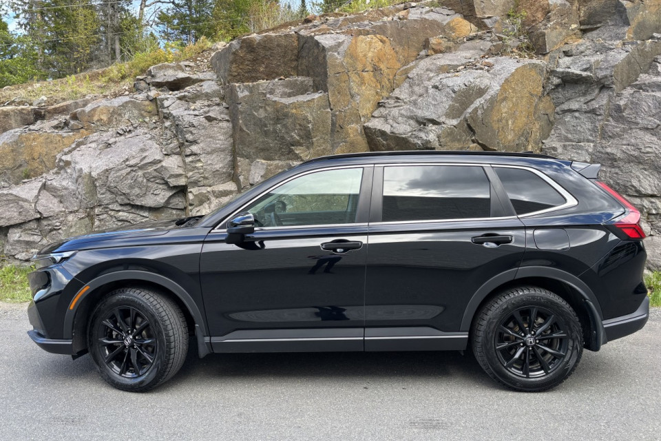 2025 Honda CR-V - Image 2